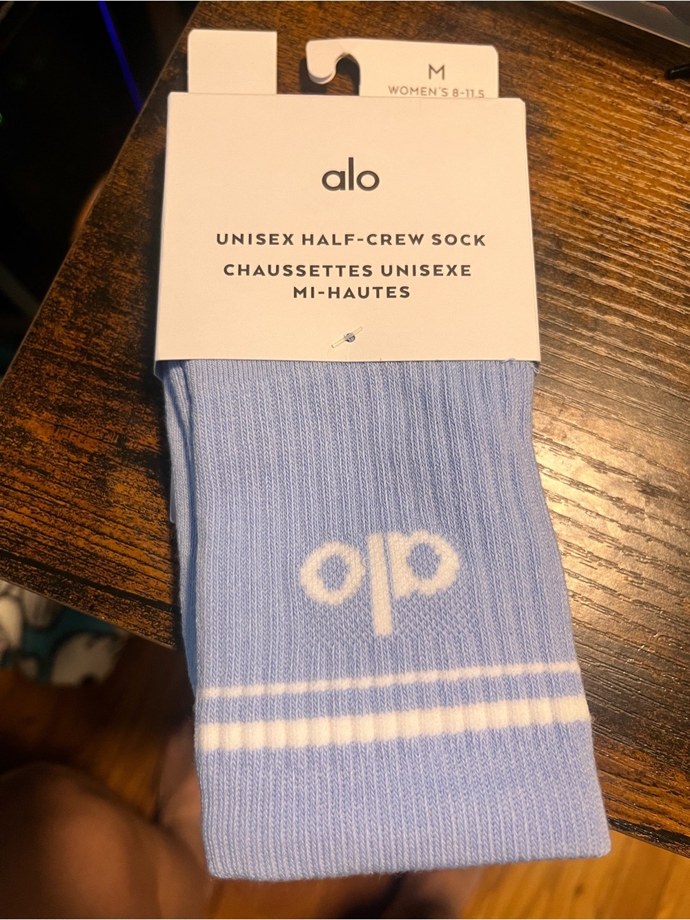 ALO Yoga Unisex Half-Crew Sock in seashell blue sold out color!